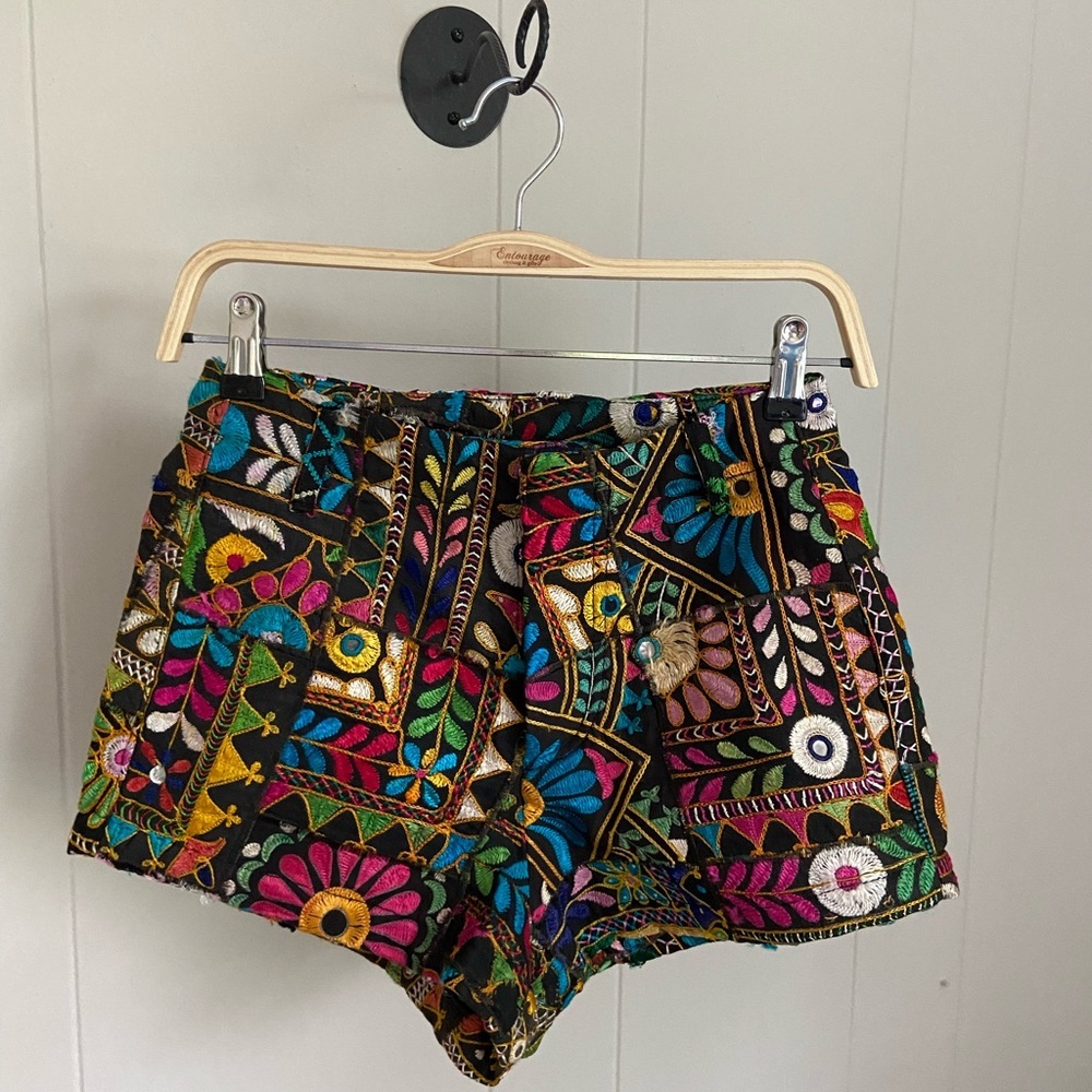 Momo Embroidered Patchwork Shorts - image 2